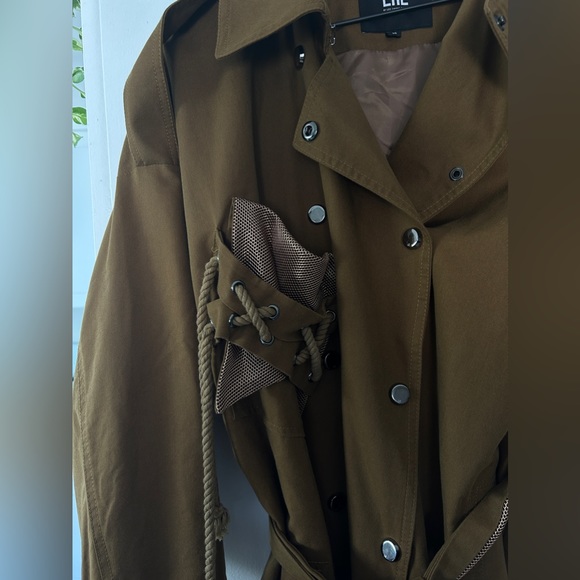 LIIE by Lee Chung Chung Trench - Picture 5 of 5